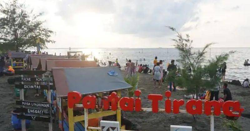 Pariwisata.semarangkota.go.id/Pantai Tirang